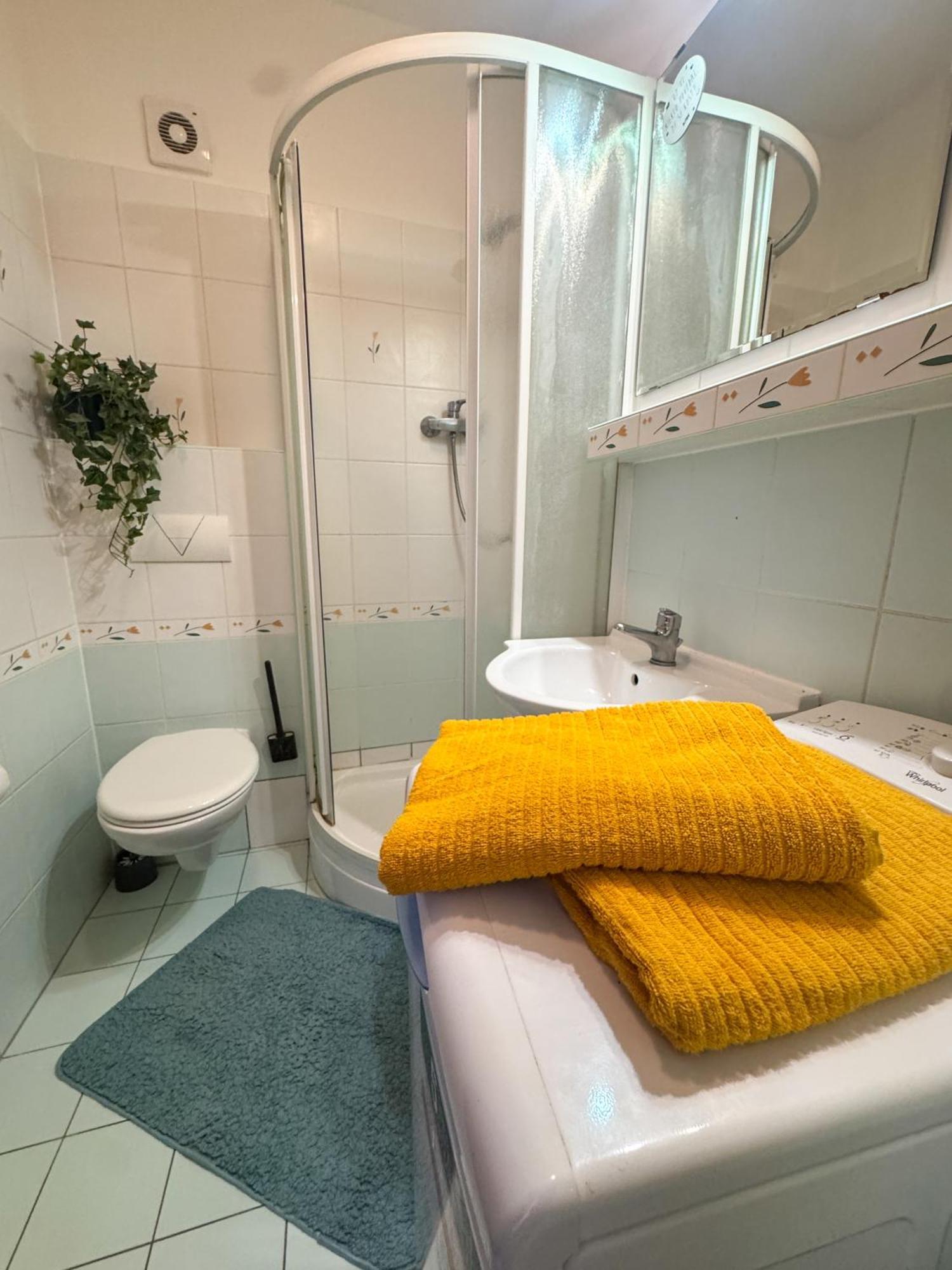 ברטיסלאבה Old Town Cozy Studio In City Center מראה חיצוני תמונה